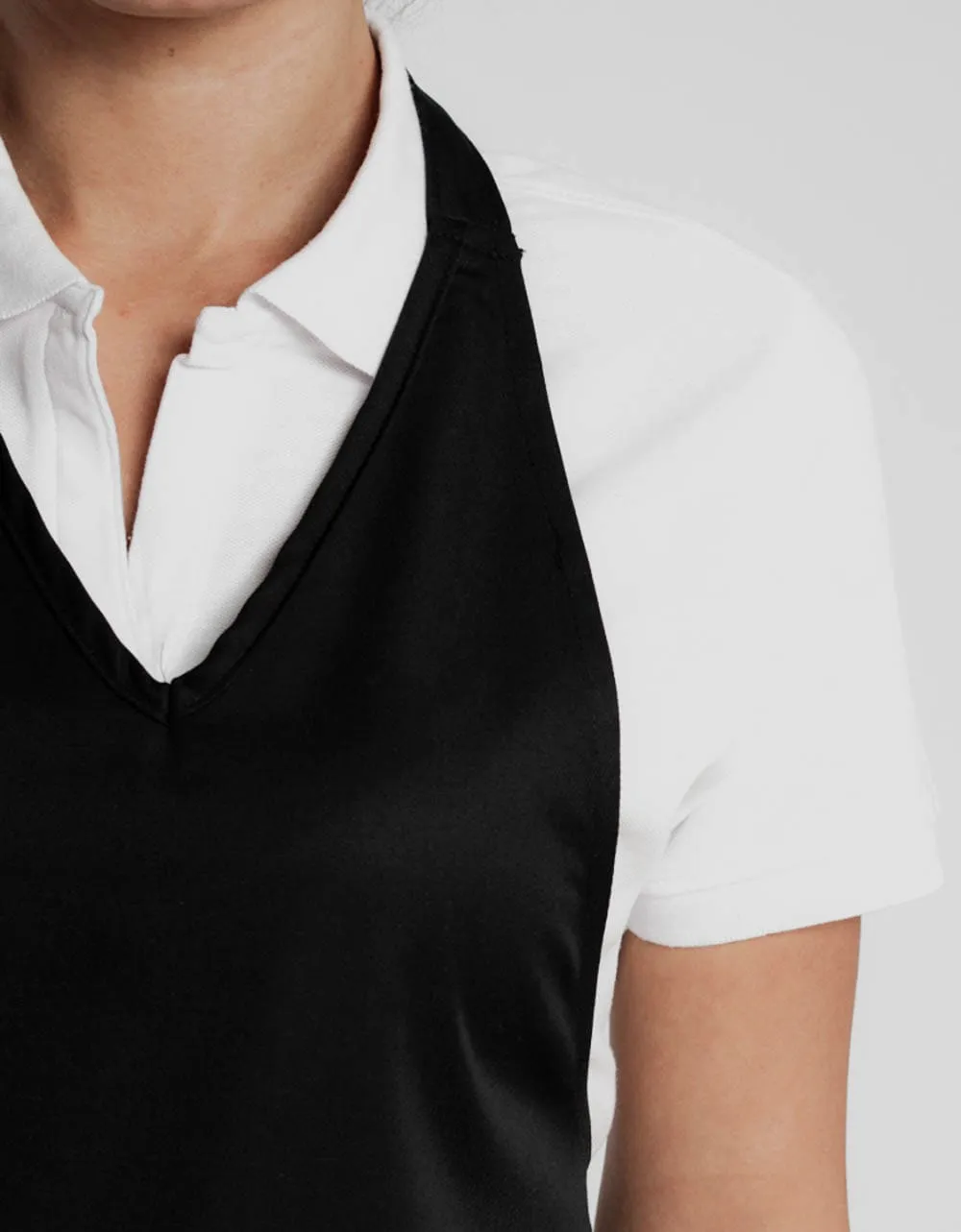 Latzschürze Biella V-Neck Classic 60 x 78 – schwarz – Bild 3 von 3